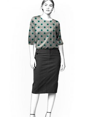 Inspirerende snitmønster for bluse med asymmetriske læg, ideelt for hobby-syersker.