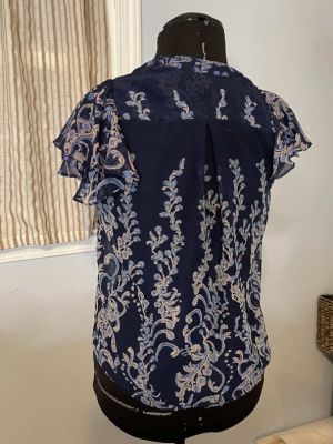 Kreer dit mønster for bluse med vingeærmer - sy-inspiration.