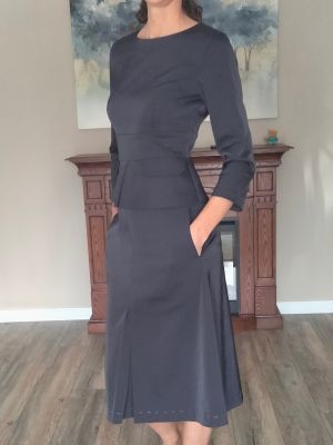 Download mønster, sy en tilpasset bluse med peplum.