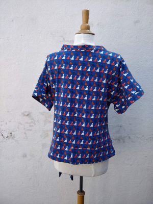 Design din personlige bluse med flagermusærmer ved hjælp af vores kreative og inspirerende digitale symønster.