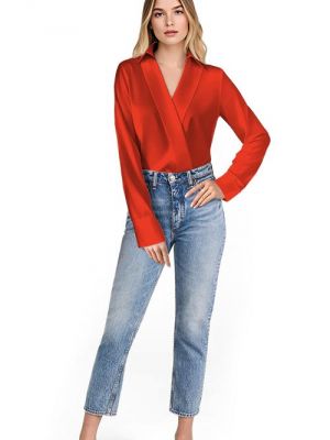 Kreer dit mønster, sy-inspiration for moderne designs – sy en unik bluse med slå-om effekt.