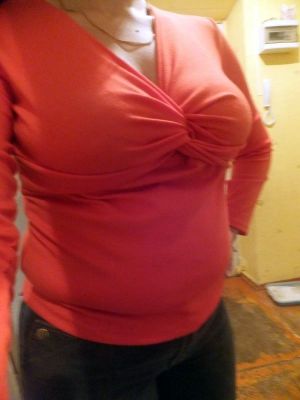 Bluse med drapering foran set fra siden