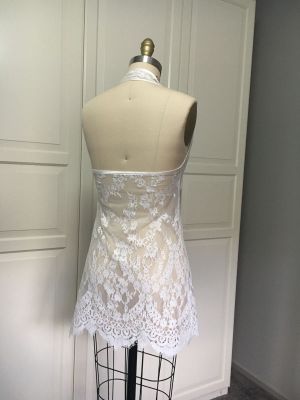 Chemise med blondetop – kombination af komfort og sensualitet for romantiske aftener.