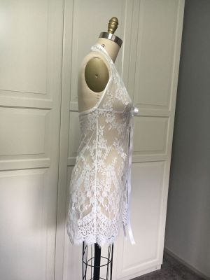 Skab en feminin chemise – delikat blondetop for attraktiv natkjole.