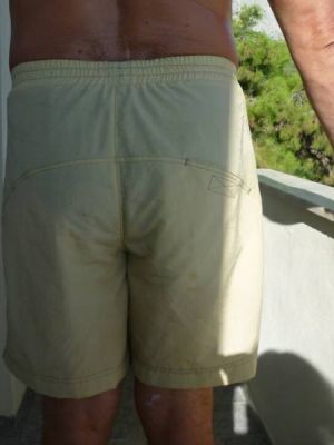 Herreshorts med bærestykke – DIY sy-inspiration til shorts.