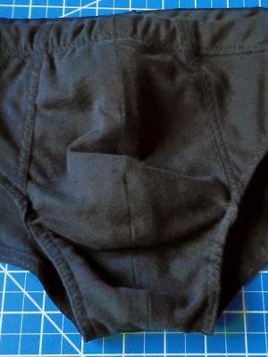 Trusser til mænd – PDF symønster til DIY syprojekter.